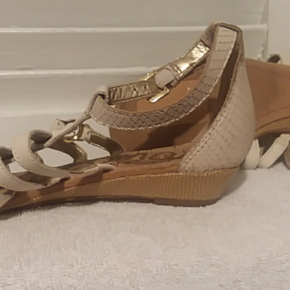 Sam Edelman Sandels - Picture 5 of 8